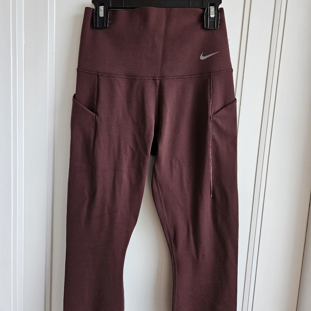 Nike Universa Women's Medium-Support High-Waisted 7/8 Leggings with Pockets - Picture 9 of 12